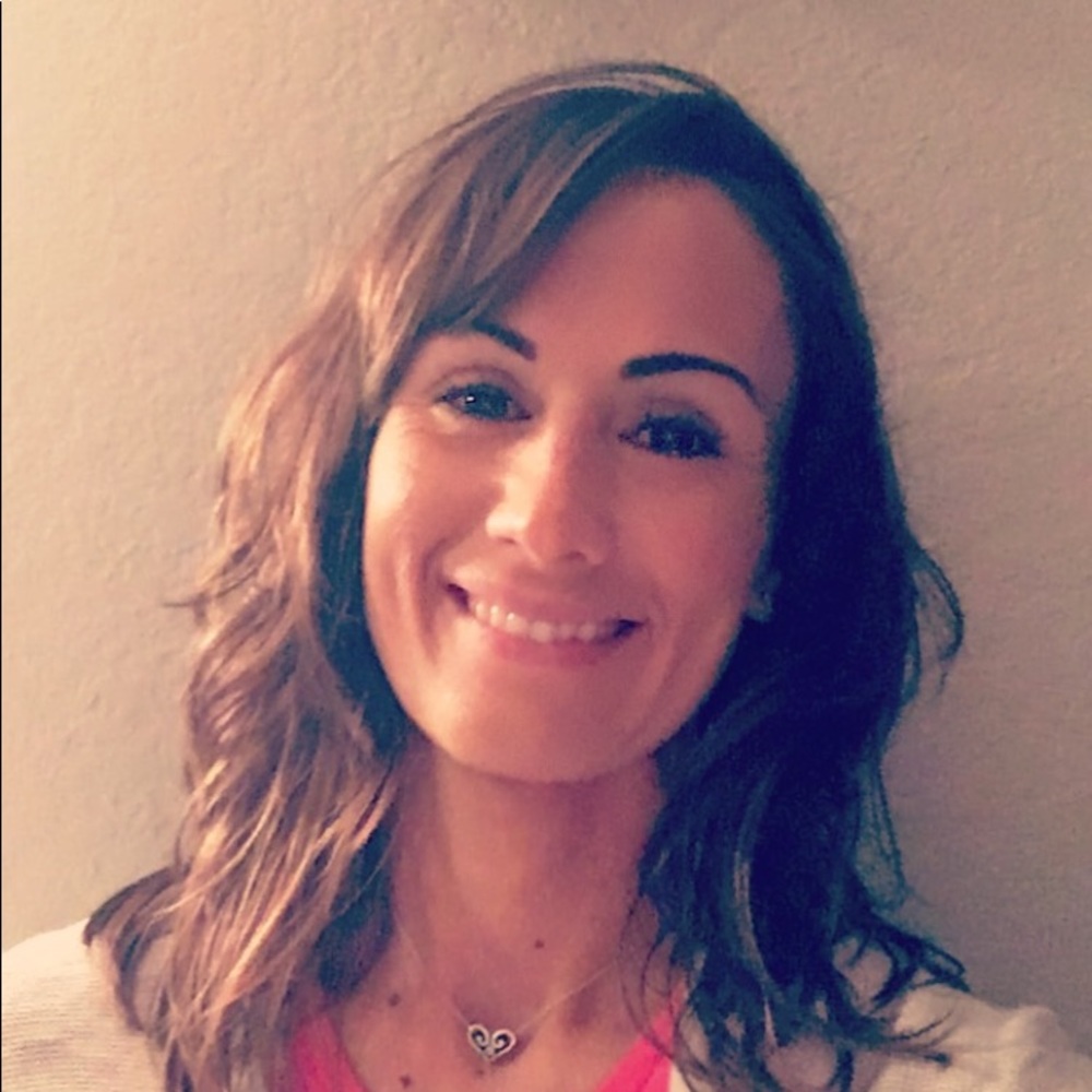 Meet your Posher, Nicole